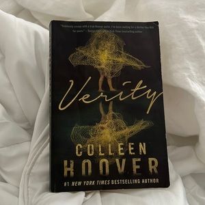 Colleen Hoover “verity” book